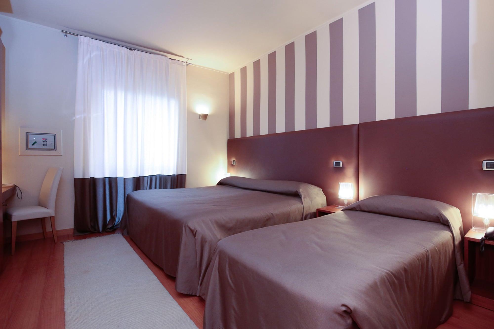 Hotel Aleramo Асти Экстерьер фото